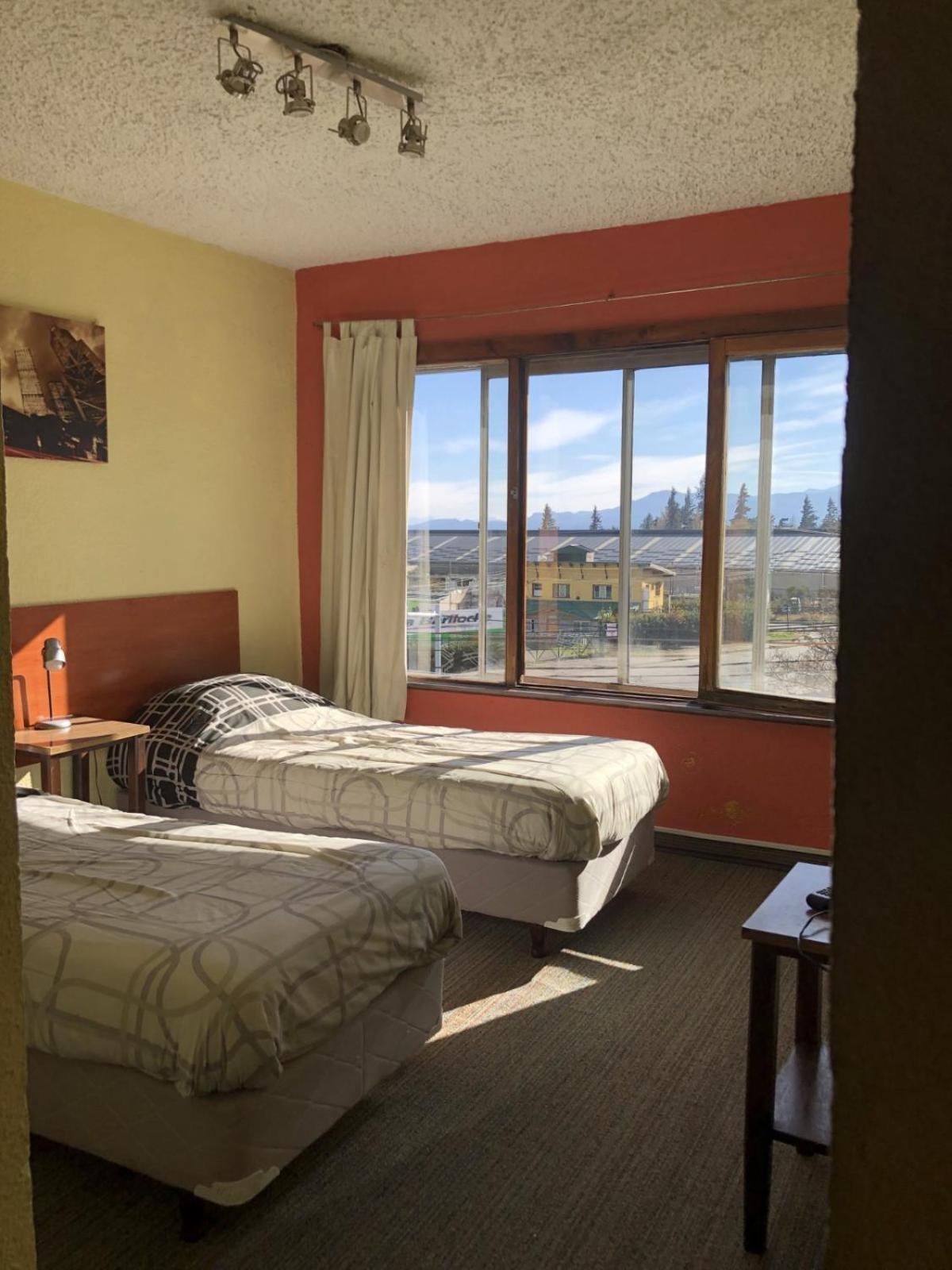 Italia Inn Hostel Сан-Карлос-де-Барилоче Экстерьер фото
