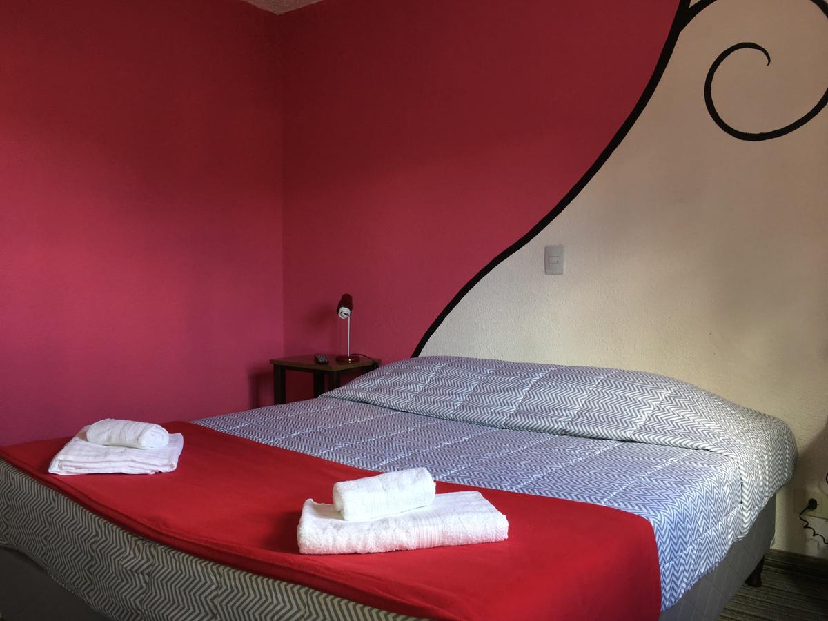 Italia Inn Hostel Сан-Карлос-де-Барилоче Экстерьер фото