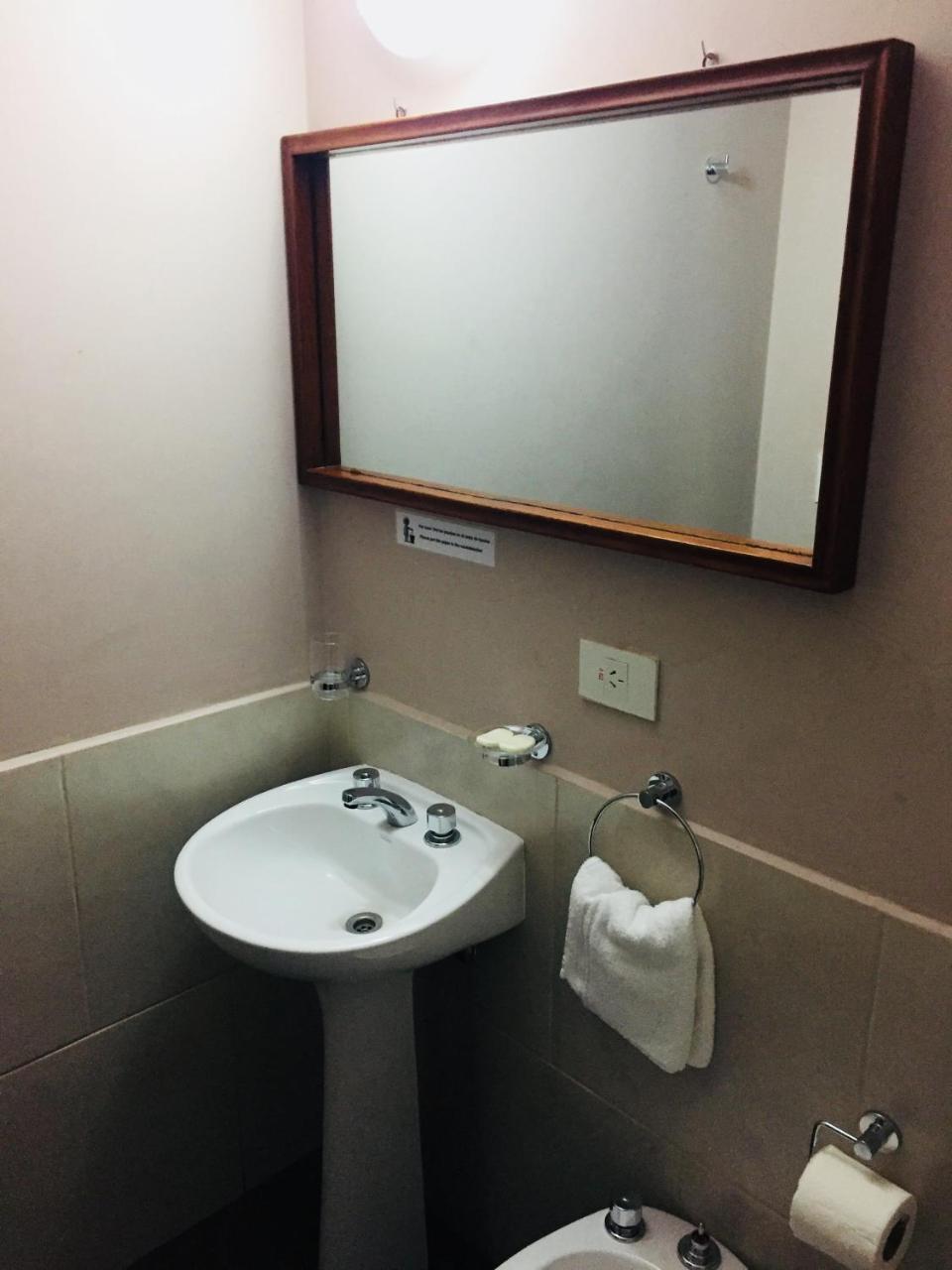 Italia Inn Hostel Сан-Карлос-де-Барилоче Экстерьер фото